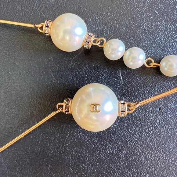 Chanel Vintage Pearls 2001 P Long Strand Strassed Details Pristine - Picture 4 of 11